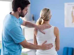 3 formas en las que la fisioterapia ayuda a corregir los desequilibrios posturales