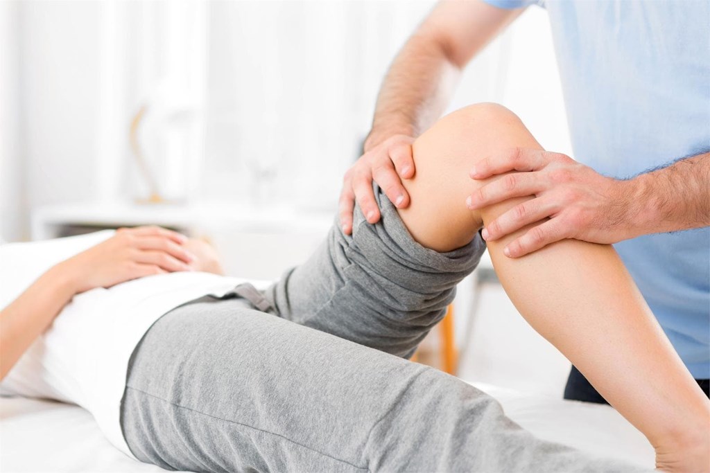 Dolor de rodilla y cadera: papel de la fisioterapia en lesiones de impacto y desgaste